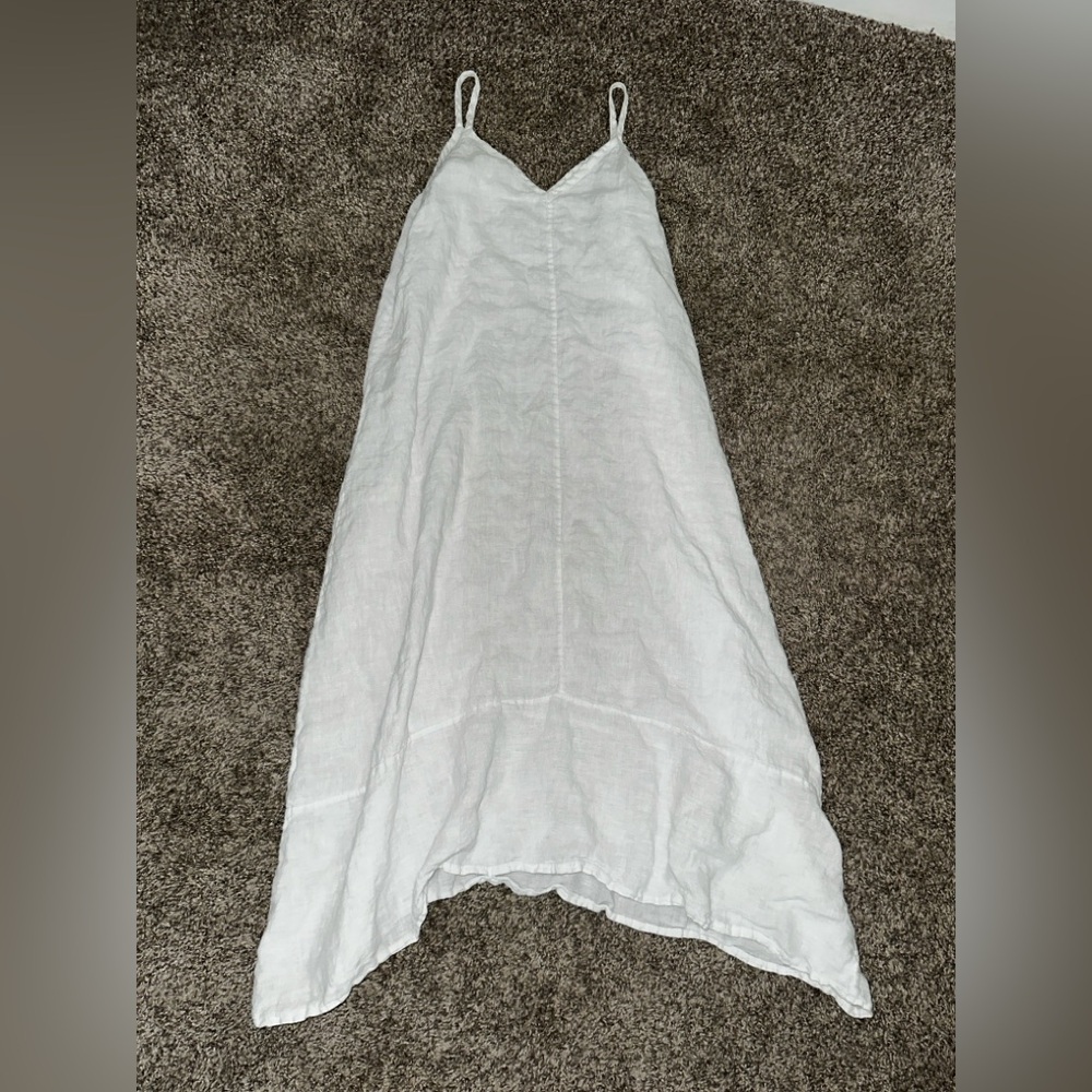 White Sleeveless Maxi Dress